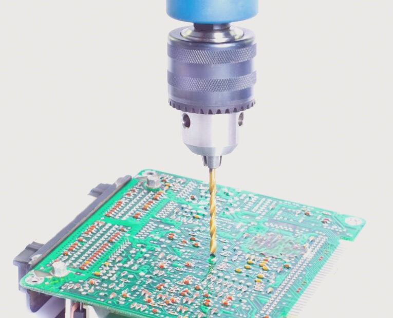 The distinctions between PCB drill and conventional drilling process
