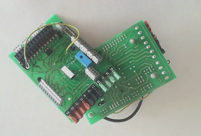 What is the concept of stealth burner PCB?