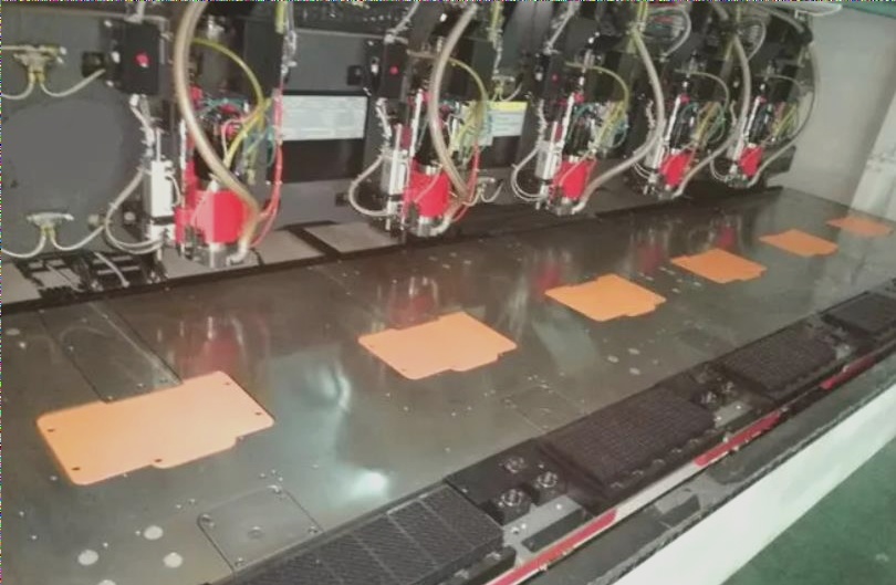 Three commonly used types of PCB drilling techniques