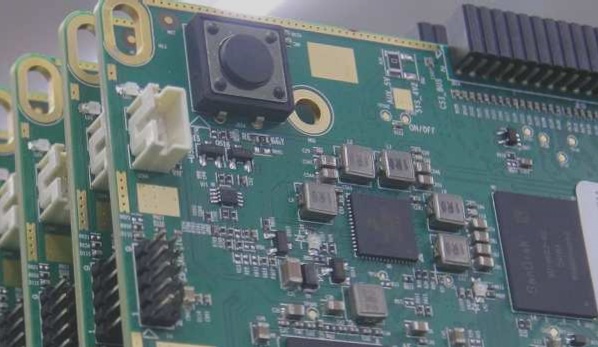 Distinguishing Between Two Methods of Attaching Components to a PCB during SMT Chip Processing