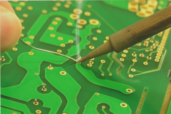 Best practices for executing soldering operations on printed circuit boards.
