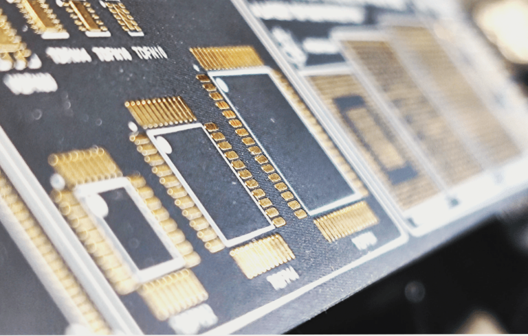 The quality of the PCB itself does not reveal any issues.