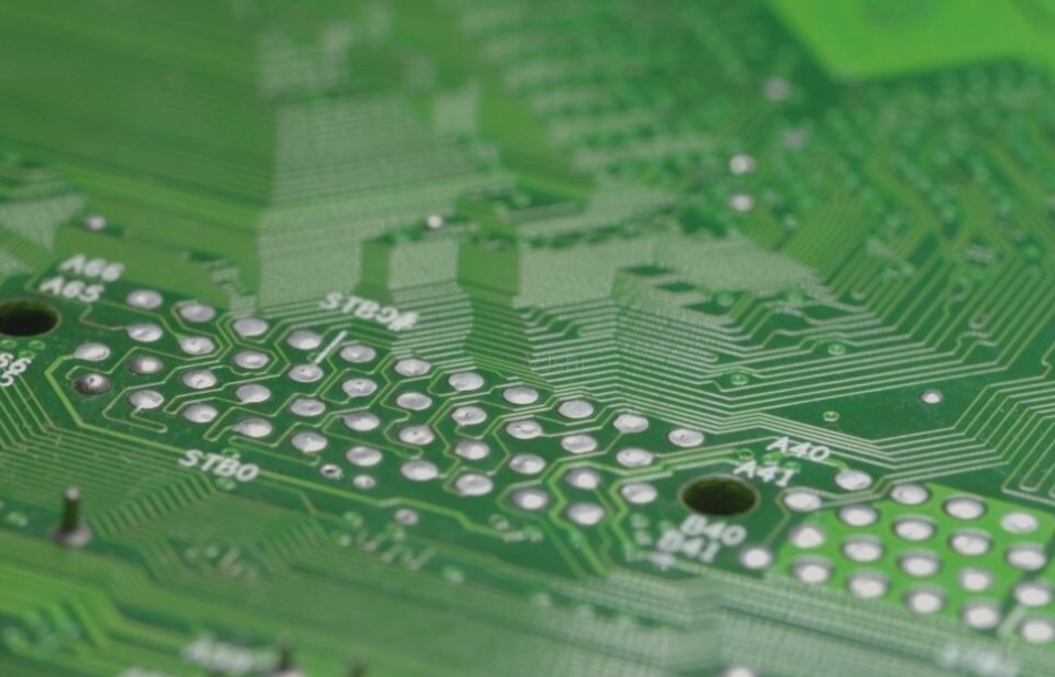 What are the methods for cutting PCB boards?