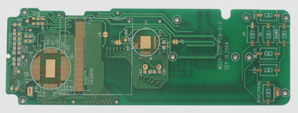 What is the method for handling unnecessary or redundant traces in PCB design?