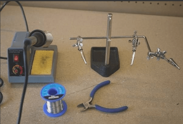 Creating various decorative items using PCB boards